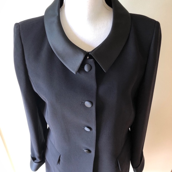 Black Kasper suit - Picture 2 of 8